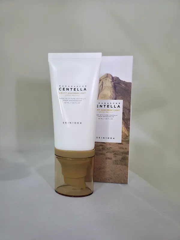ضدآفتاب ایرفیت بسیارسبک سنتلا اسکین1004 (SKIN1004 Madagascar Centella Air-Fit Suncream Light 50ml)